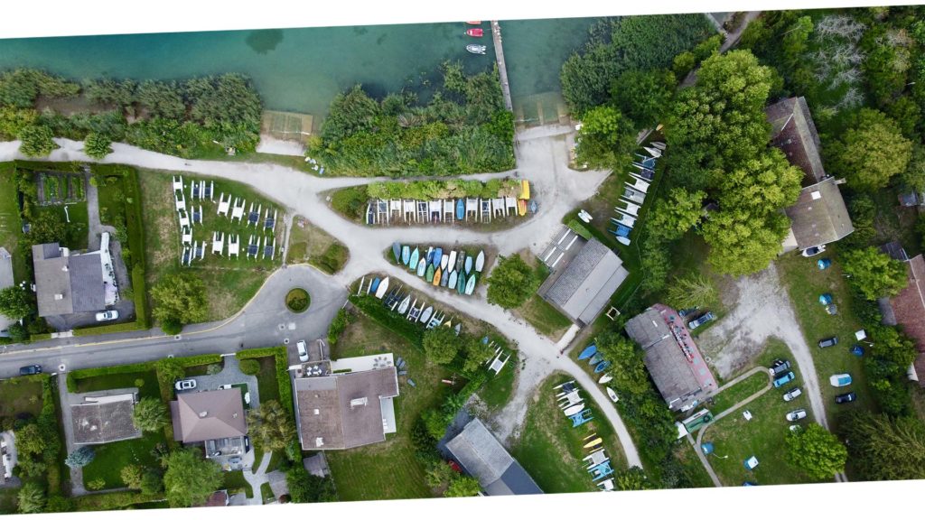 Parking bateaux à voile lac annecy